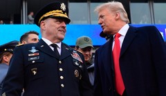 Tổng thống Donald Trump và tân Chủ tịch JCS Mark Milley