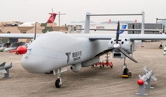 Loại máy bay không người lái trinh sát chiến đấu đường dài tầm trung và cao không TW328 do Công ty  Công nghệ Tengden Tứ Xuyên nghiên cứu phát triển.