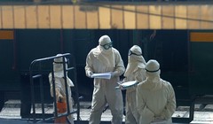 Việc xuất hiện nhiều ca viêm phổi không rõ nguyên nhân ở Vũ Hán và những tin đồn đại trên mạng khiến người dân thành phố hoang mang, lo ngại dịch SARC năm 2002 tái diễn. (Ảnh: internet)