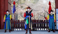 Hàn Quốc đã nâng cấp báo động về tình hình dịch bệnh lên mức cao nhất (Ảnh: AP)