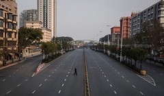 Từ ngày 23/1,thành phố Vũ Hán đã thực hiện "phong thành" phong tỏa thành phố để chống dịch lan rộng (Ảnh: Đa Chiều)