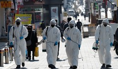 Dịch bệnh COVID-19 đã từ Trung Quốc lan ra 131 quốc gia và vùng lãnh thổ trên thế giới (Ảnh: Yonhap).