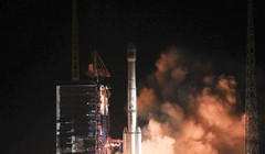 Trong vòng chưa đầy 1 tháng, Trung Quốc phải chịu 3 sự cố về hàng không vũ trụ khiến dư luận đặt câu hỏi về nguyên nhân các vụ việc.Trong ảnh: vụ phóng tên lửa CZ-7A bị thất bại hôm 16/3 (Ảnh: Tân Hoa xã) 