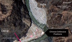 Căn cứ hình ảnh vệ tinh, Ấn Độ cho rằng lính Trung Quốc đã vượt qua tuyến kiểm soát thực tế sang phần đất phía Ấn Độ xây dựng các công sợ, trận địa (Ảnh: Đa Chiều).