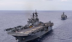 Tàu tấn công đổ bộ trực thăng USS America của Mỹ được cho là xuất hiện gần Đài Loan (Ảnh: Đông Phương).