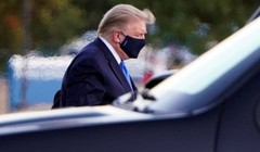 Ông Trump tới Trung tâm Quân y Quốc gia Walter Reed để điều trị COVID-19 (Ảnh: Reuters).