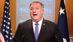 Ngoại trưởng Mỹ Mike Pompeo tuyên bố bãi bỏ mọi hạn chế trong quan hệ Mỹ - Đài Loan khiến Trung Quốc tức giận, đe dọa"dậy cho Đài Loan bài học" (Ảnh: AP).