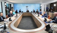 Đề phòng Hội nghị Thượng đỉnh Nhóm G7 bàn về Trung Quốc bị nghe trộm, phòng họp bị ngắt mọi hệ thống liên lạc và mạng Wi-Fi (Ảnh: Getty).