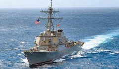 Taù chiến Mỹ thường xuyên thực hiện tự do hàng hải trên Biển Đông, áp sát các đảo nhân tạo Trung Quốc bồi đắp tôn tạo trái phép (Ảnh: US Navy)