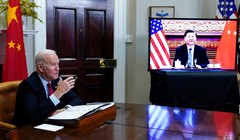 Cuộc điện đàm lần trước giữa ông Joe Biden và Tập Cận Bình ngày 10/9/2021 (Ảnh: AP).