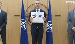 Ngày 18/5, đại diện hai nước Phần Lan và Thổ Nhĩ Kỳ đã nộp đơn xin gia nhập NATO lên Tổng thư ký Jens Stoltenberg (Ảnh: VCG).