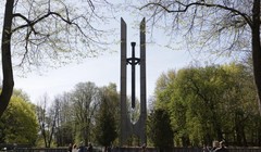 Tượng đài kỉ niệm chiến sĩ Xô Viết tại công viên thành phố Klaipedos, Lithuania (Ảnh: 15min).