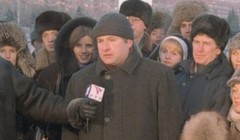 Dmitry Kolker (giữa), nhà khoa học Nga bị bắt hôm 1/7 vì bị nghi ngờ cung cấp tài liệu cơ mật quốc gia cho Trung Quốc (Ảnh: Đông Phương).