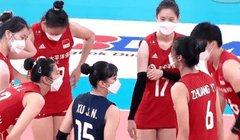 Liên đoàn Bóng chuyền Trung Quốc bị chỉ trích vì yêu cầu các nữ tuyển thủ mang khẩu trang chơi bóng (Ảnh: Sohu).