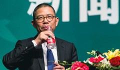 Chung Thiểm Thiểm, ông chủ nước khoáng Nongfu Spring vững vàng ở ngôi vị người giàu nhất Trung Quốc (Ảnh: Sohu)