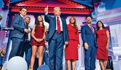 Hai ông Donald Trump và J.D. Vance cùng gia đình chấp nhận làm ứng cử viên Tổng thống và Phó Tổng thống tại Đại hội đảng Cộng hòa tối 18/7 (Ảnh: Singtao)