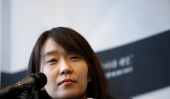Han Kang, nữ nhà văn Hàn Quốc đoạt giải Nobel Văn học 2024 (Ảnh: Reuters).