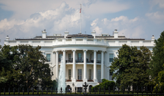 Nhà Trắng nơi bắt đầu diễn ra chiến dịch sa thải nhân viên lớn để tinh giản bộ máy chính phủ. Ảnh: Xinhua. 