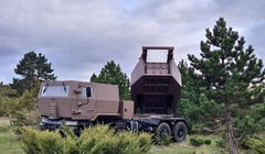 Hệ thống pháo phản lực phóng loạt Foudre đang được Công ty Turgis et Gaillard thử nghiệm. Ảnh: Topwar.