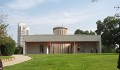 Viện Nghiên cứu Khoa học Weizmann trước khi bị trúng tên lửa. Ảnh: Wiki.