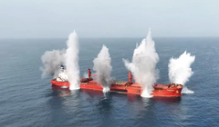 Tàu Magic Horizon bị lực lượng Houthi tấn công dữ dội bằng tên lửa và UAV. Ảnh: Sohu.