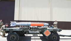 Bom hạt nhân B61-12 của Mỹ. Ảnh: News.youth.cn.