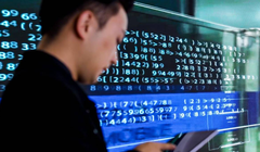 Số lượng bằng sáng chế trí tuệ nhân tạo Trung Quốc chiếm 60% toàn cầu, lượng tiêu thụ token trung bình hàng ngày vượt quá 30 nghìn tỷ, tăng hơn 300 lần trong một năm rưỡi qua. Ảnh: Singtao. 