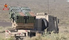 Xe chở kiêm bệ phóng tên lửa PHL-11. Ảnh: QQnews.