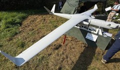 Chiếc "mẫu hạm" UAV RD-8 do Tập đoàn Nga KB Valkyriya chế tạo có thể sử dụng mạng Starlink để điều khiển. Ảnh: Wforum.