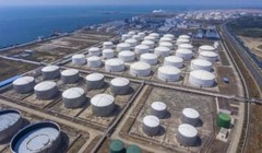 Hiện lượng dầu thô dự trữ của Trung Quốc đứng thứ hai thế giới, gần bằng của Mỹ, 10 tháng đầu năm nay nhập tổng cộng 470 triệu tấn. Ảnh: Creaders.