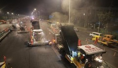 Quang cảnh thi công tấp nập. Ảnh: Xinhua.