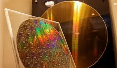 Đài Loan tiếp tục thống trị thị trường bán dẫn toàn cầu. Ảnh: Ann Wang/Reuters.