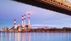 Nhà máy nhiệt điện ở New York sẽ được chuyển đổi thành trạm cung cấp điện gió ngoài khơi. Ảnh Electrek.