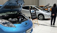 Nissan trưng bày xe ô tô điện của doanh nghiệp tại trụ sở ở Yokohama, Nhật Bản. Ảnh Market Watch.