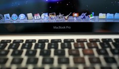 Máy tính xách tay MacBook Pro của Apple. Ảnh minh họa Reuters