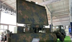 Radar băng tần S đa chức năng không cần giám sát YLC-16 được trưng bày tại Triển lãm Radar Quốc tế lần thứ 10 ở Bắc Kinh ngày 13/4/2023. Ảnh: Liu Xuanzun/GT