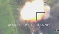 UAV tự sát Lancet-3 tấn công xe vận tải, phóng Tel của tổ hợp S-300 quân đội Ukraine. Ảnh South Front