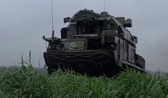 Tổ hợp tên lửa phòng không tầm ngắn Tor-M2. Ảnh South Front.