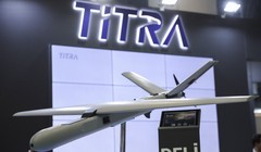 Một mẫu UAV kamikaze Deli của Titra Technology được trưng bày tại SAHA Expo ở Istanbul, Türkiye, ngày 25/10/2022. Ảnh AA