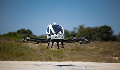 UAV của Dronery được thiết kế để vận chuyển hành khách đường không trên khoảng cách lên tới 30km. Ảnh Mark Nomdar