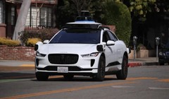 Xe điện Jaguar I-PACE được trang bị công nghệ tự lái hoàn toàn Waymo ở Santa Monica, California, ngày 21/ 2/2023. Ảnh CNBC