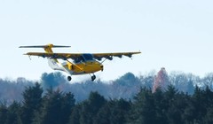 Nguyên mẫu máy bay lai điện EL-2 Goldfinch của Electra. Taylor Mickal/Electra