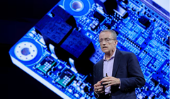 Tổng giám đốc điều hành Intel Pat Gelsinger phát biểu tại diễn đàn COMPUTEX ở Đài Bắc. Ảnh: Reuters.