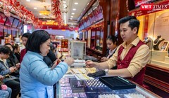 Giá vàng giảm mạnh. Ảnh: Đình Huy.