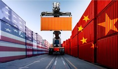 Các công ty nội địa Trung Quốc hưởng lợi từ cuộc chiến thuế quan. Ảnh: SMCP.