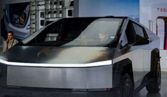 Tesla ra mắt mẫu xe Cybertruck mới. Ảnh: Reuters. 