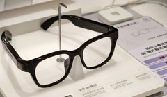 Kính thông minh hỗ trợ AI của Xiaomi. Ảnh: SCMP/