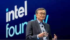 Tổng giám đốc điều hành của Intel, Lip-Bu Tan, phát biểu tại Hội nghị Công nghệ Sản xuất thường niên của công ty tại San Jose, California. Ảnh: Nikkei Asia. 