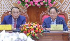 Ông Đỗ Anh Dũng - Chủ tịch Tập đoàn Tân Hoàng Minh và ông Trần Hồng Thái - Phó Bí thư Tỉnh uỷ, Chủ tịch UBND tỉnh Lâm Đồng 