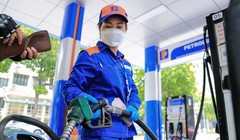Xăng dầu được giảm 2% thuế VAT đến hết năm 2026